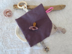 Knistertuch Herzen altrosa - Waffeljersey aubergine