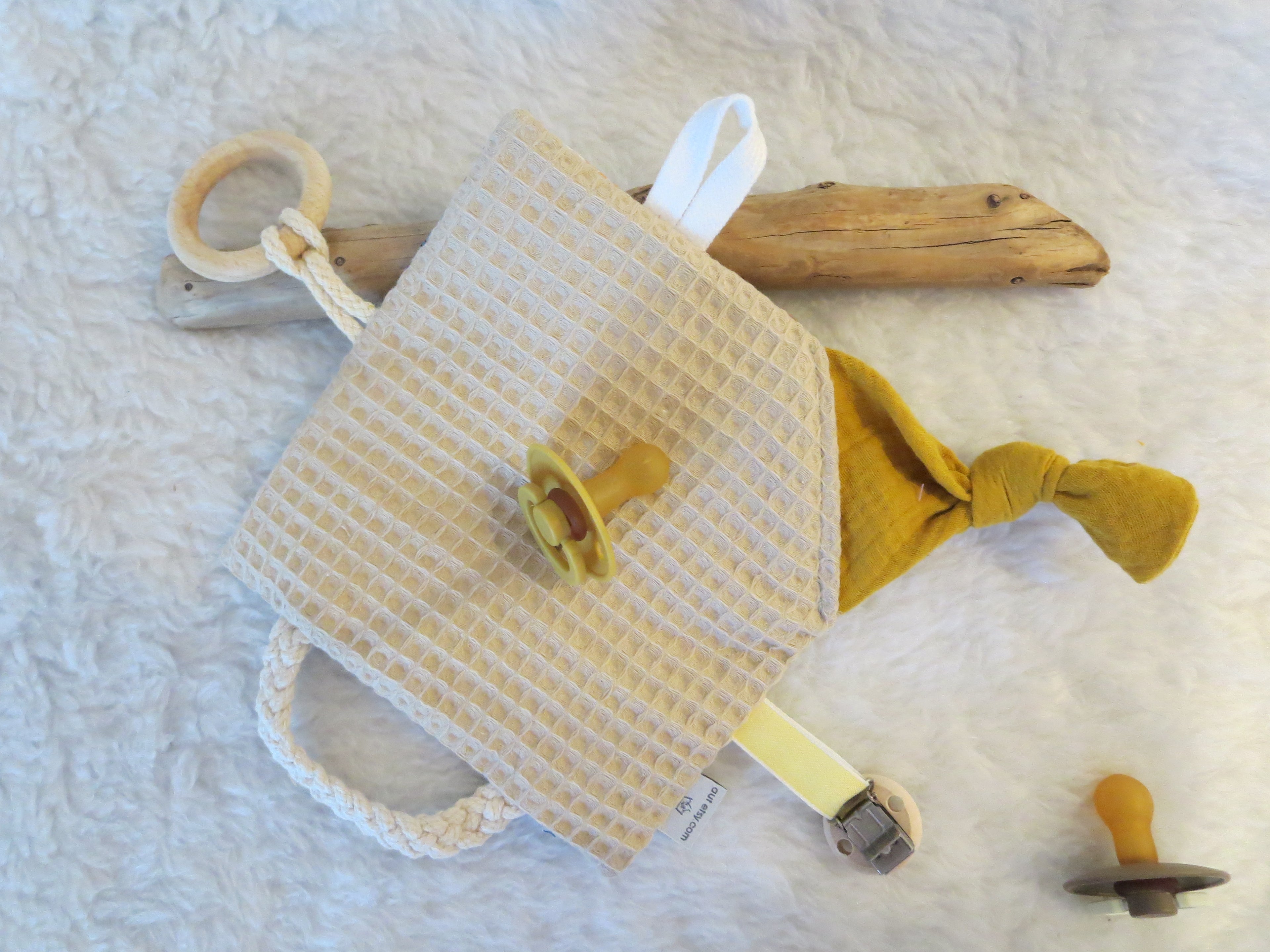 Knistertuch Afrika Tiere - Waffelstoff natur, Musselin gelb