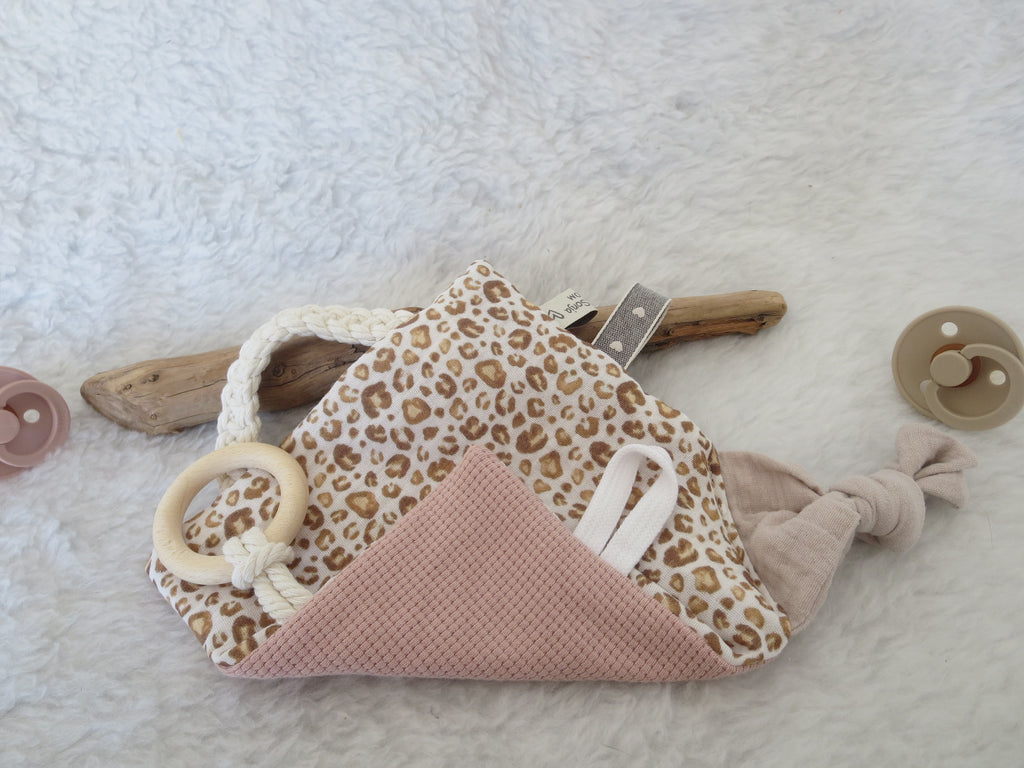 Knistertuch Musselin Animal Skin - Waffeljersey rosa