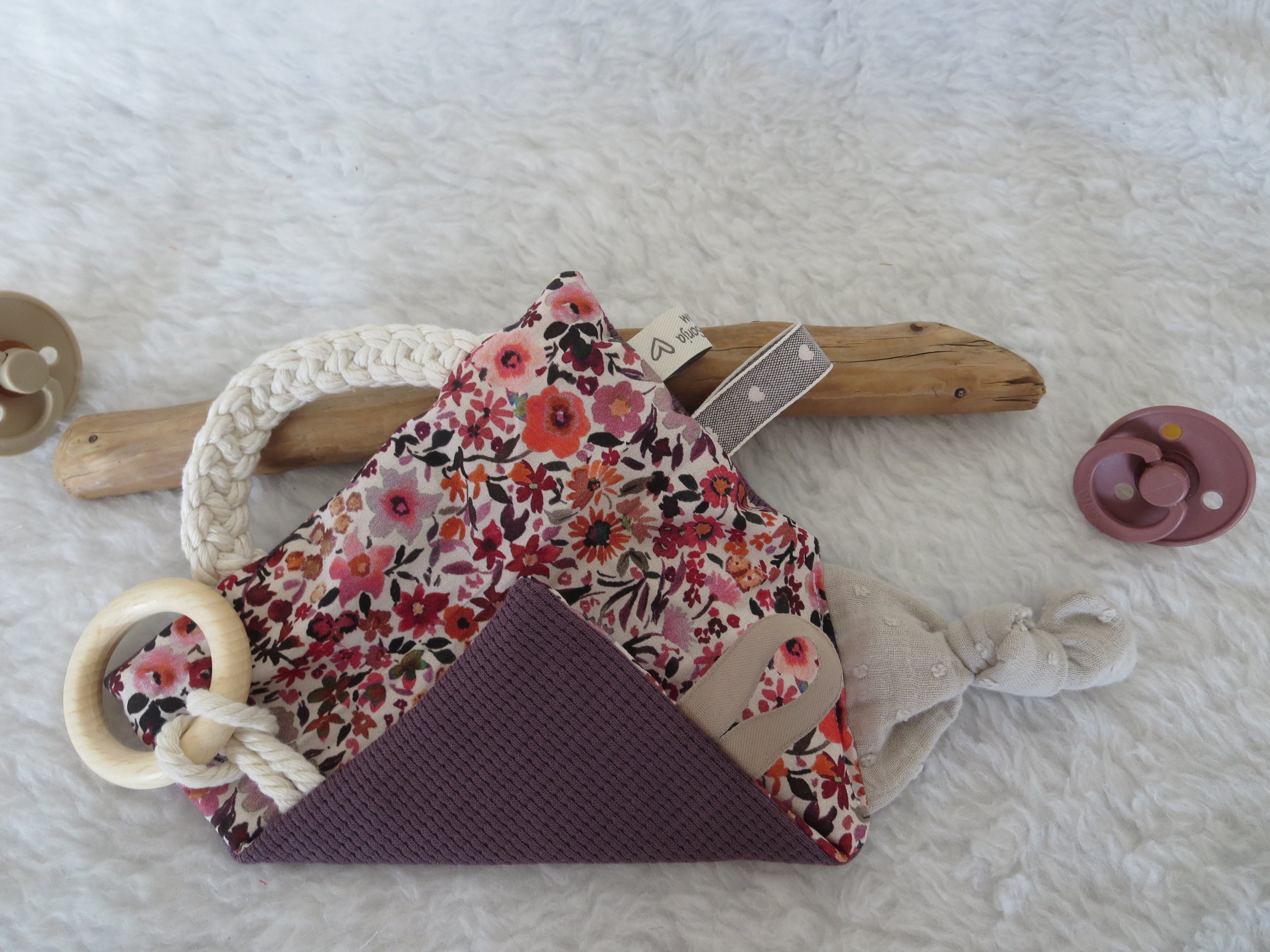 Knistertuch Mille Fleure - Waffeljersey aubergine lila